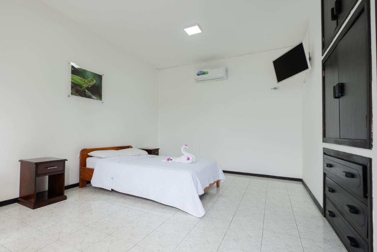 Hotel Pelican Bay Puerto Ayora  Εξωτερικό φωτογραφία